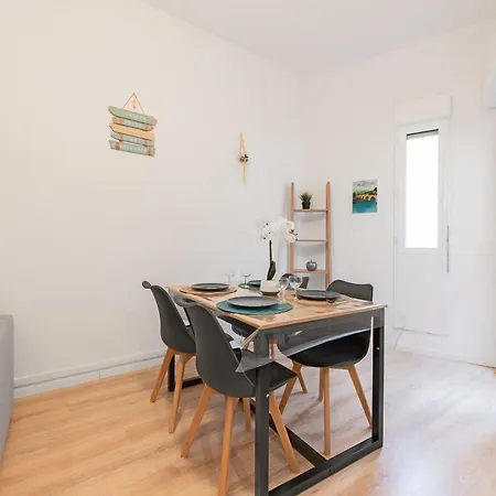 Spacieux T2 Au Centre Avec Parking Et Climatisation